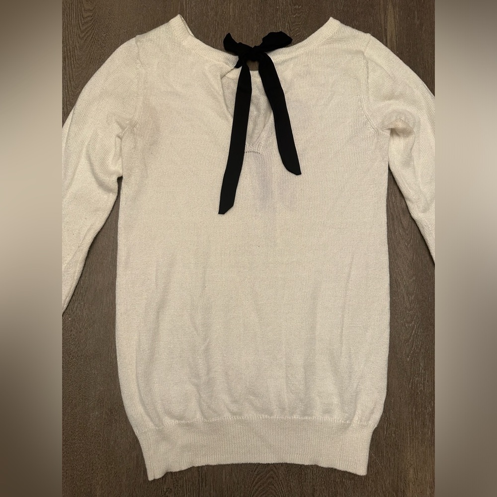 MOTHERHOOD MATERNITY WHITE WITH BLACK BOW SWEATER - Size Medium SKU:399 - Picture 7 of 7